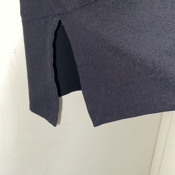 👚✨ LIZ CLAIBORNE TOP✨ - Picture 3 of 5